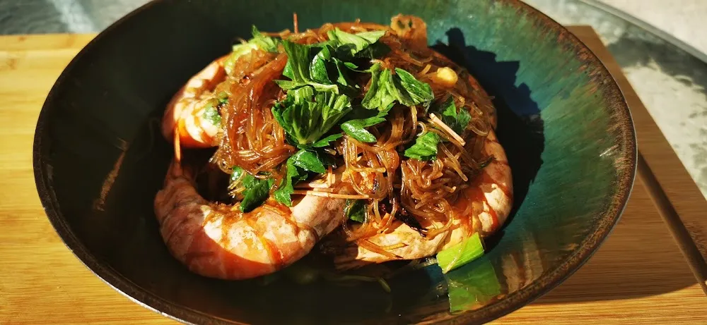 Gambas Vermicelle กุ้งลายเสืออบวุ้นเส้น